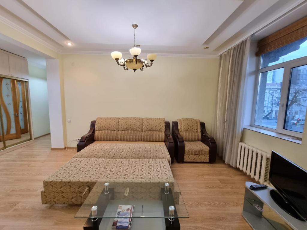 White New Apartments Ultracentral 2-Rooms In The Heart Kischinau Exterior foto